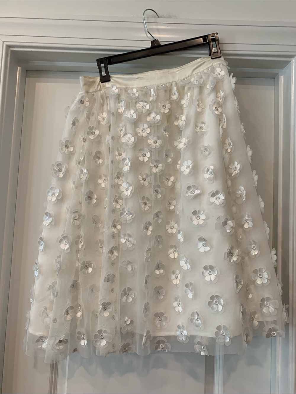 Geade Ivory Floral  Skirt with 3D Appliqués M NWOT (3layers)